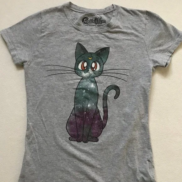 Sailor Moon, Naoko Takeuchi Toei Animation T-Shirt Size S (32" Bust) - Picture 1 of 3